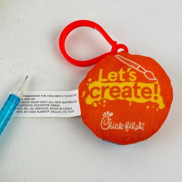 Chick-Fil-A 2019 Cow Artist Painter Plush Round Keychain Work Of Art Collectible - Picture 1 of 5